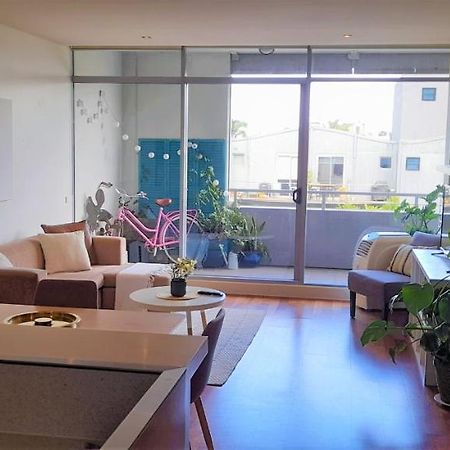 Beautiful Apartment 100Mts Near The Beach In Port Melbourne Exteriör bild