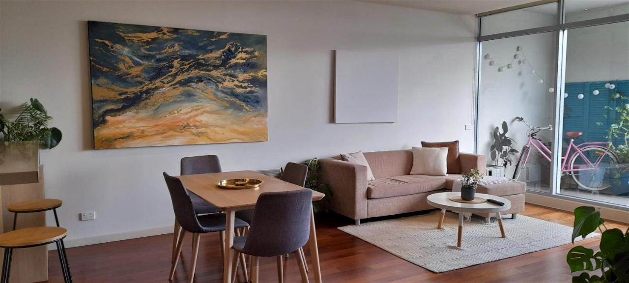 Beautiful Apartment 100Mts Near The Beach In Port Melbourne Exteriör bild