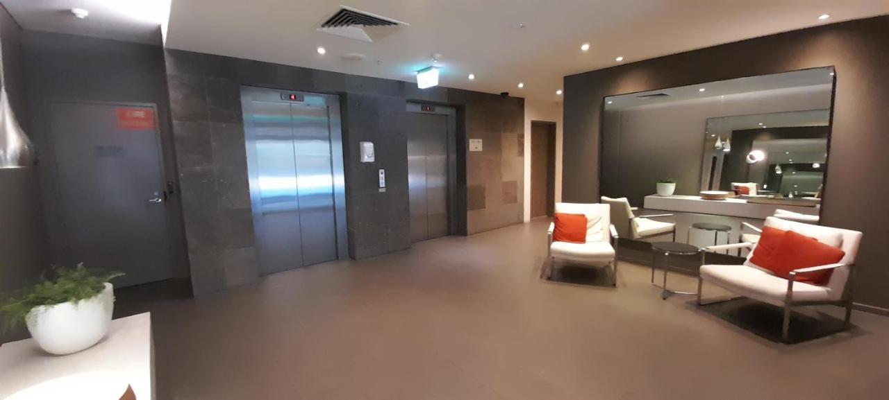 Beautiful Apartment 100Mts Near The Beach In Port Melbourne Exteriör bild